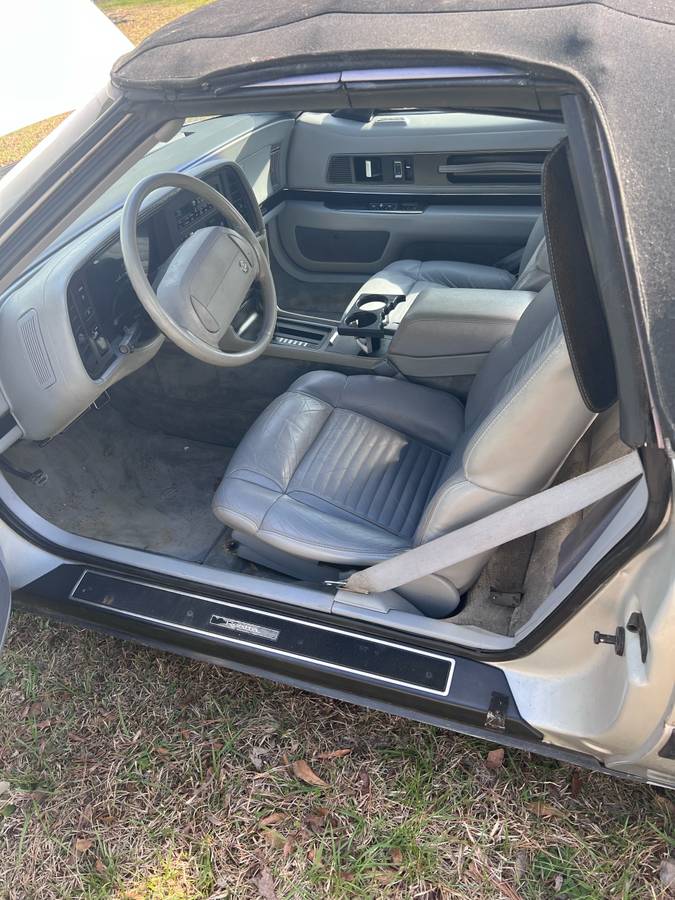 Buick-reatta-1990-silver-8