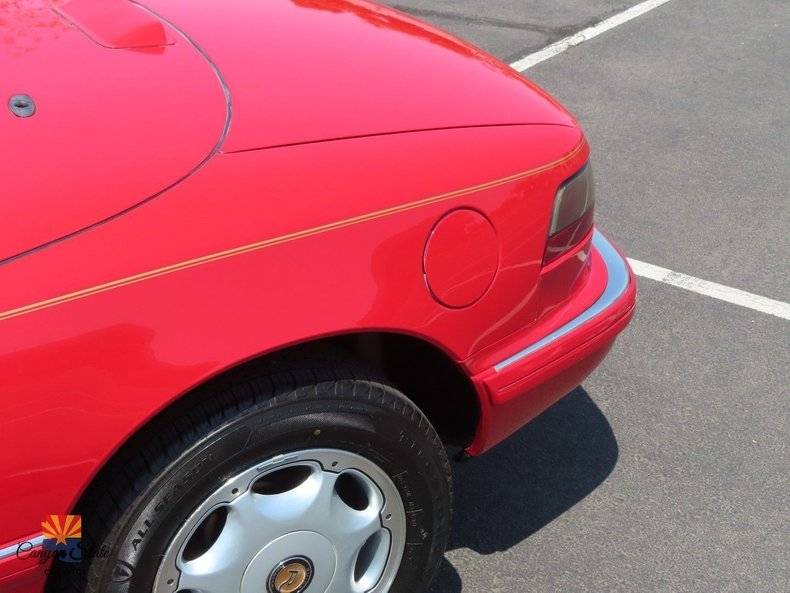 Buick-reatta-1991-red-8