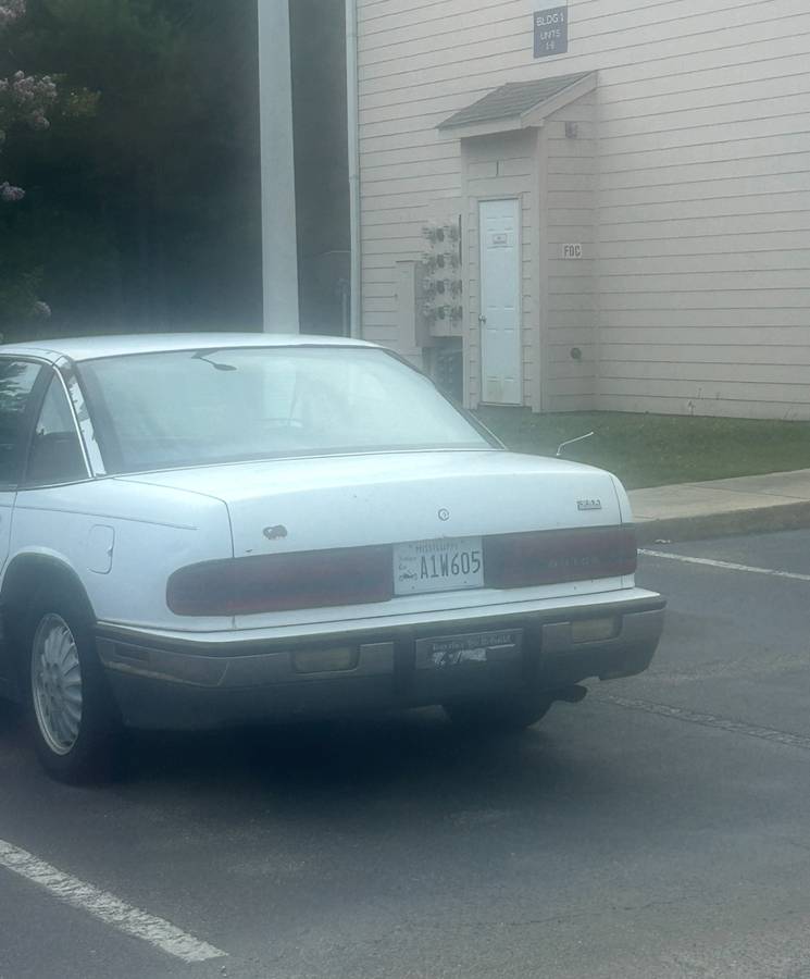 Buick-regal-gs-1993-white-3