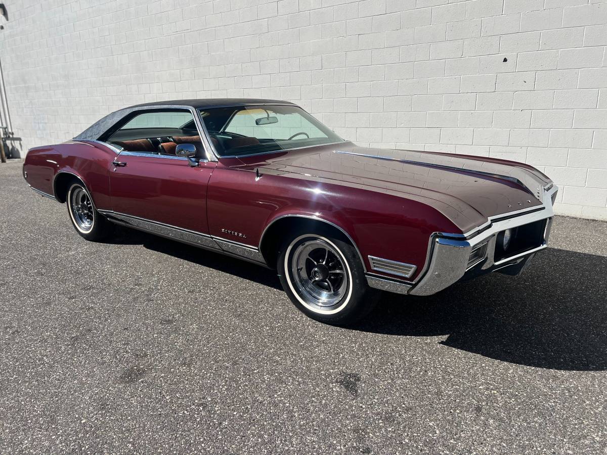 Buick-riviera-1968-red-1