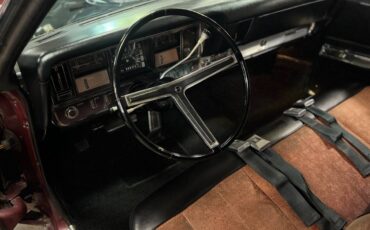 Buick-riviera-1968-red-10