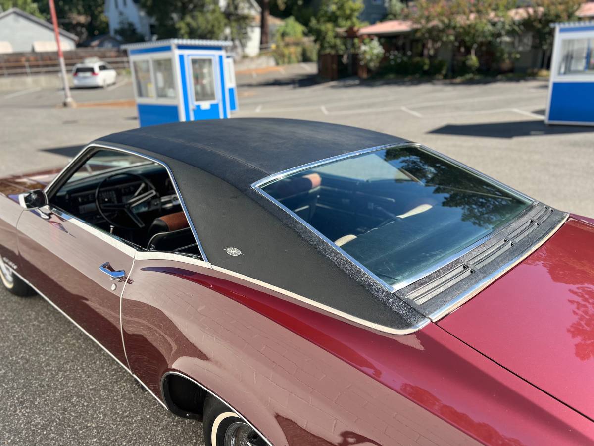 Buick-riviera-1968-red-17