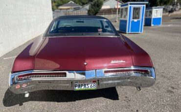 Buick-riviera-1968-red-2