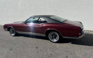 Buick-riviera-1968-red-21