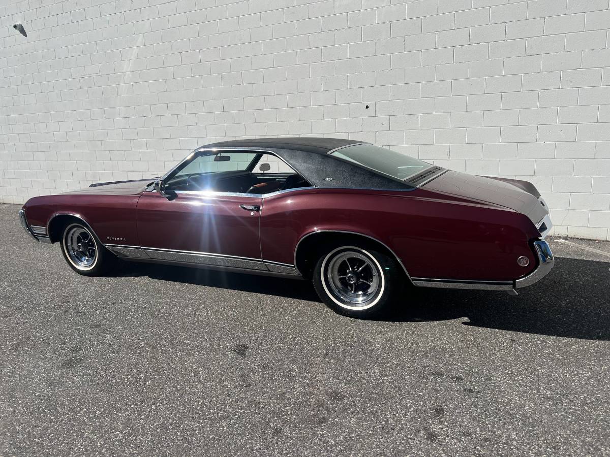 Buick-riviera-1968-red-21