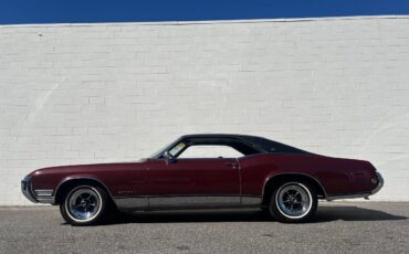 Buick-riviera-1968-red-22