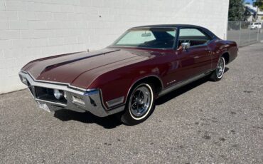 Buick-riviera-1968-red-23