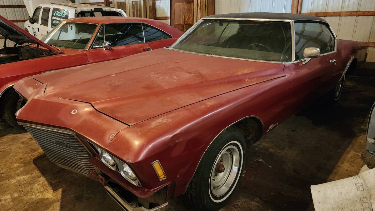 Buick-riviera-1971-red