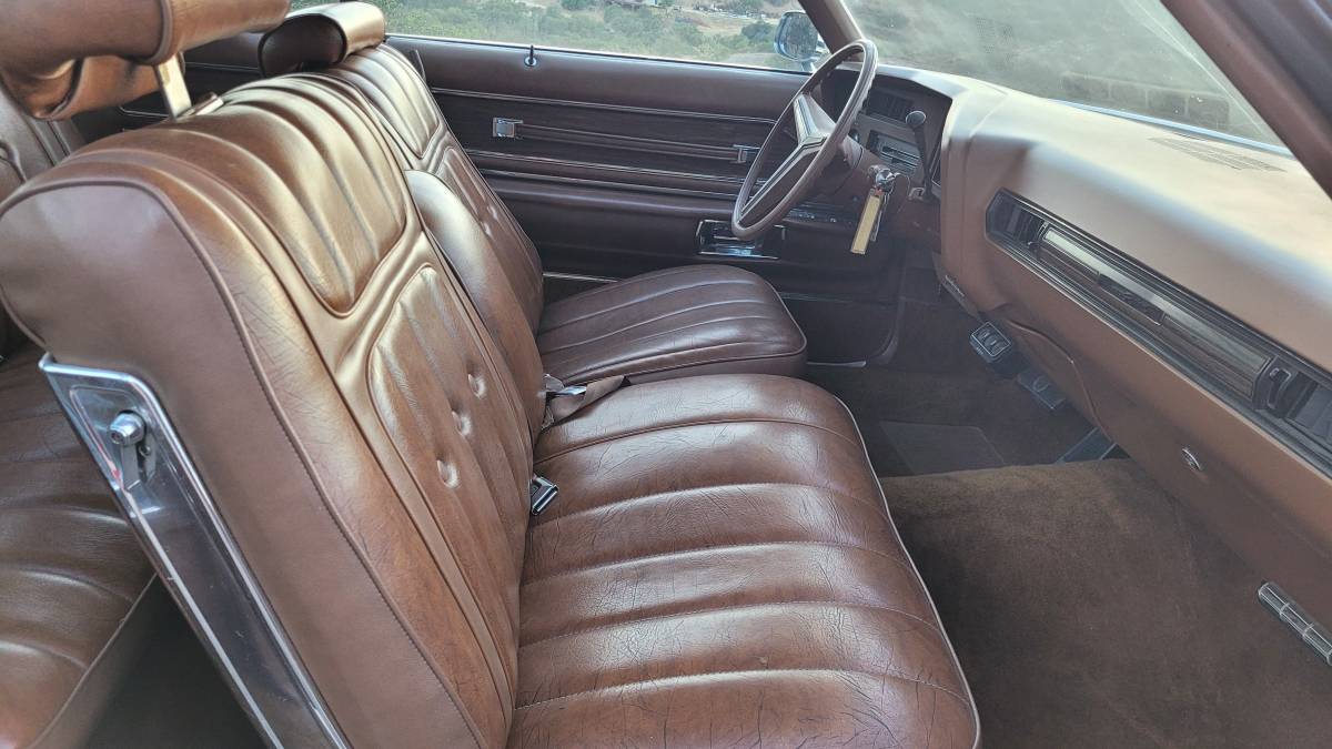 Buick-riviera-1973-black-7