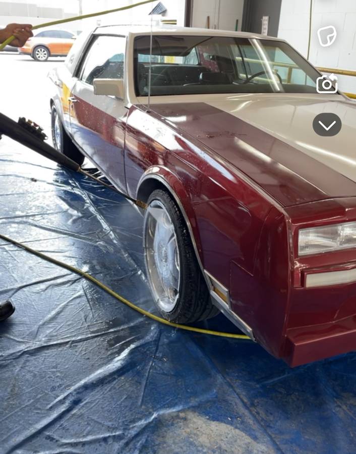 Buick-riviera-1984