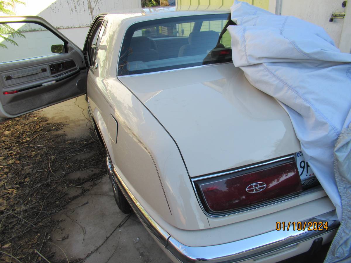 Buick-riviera-1991-1