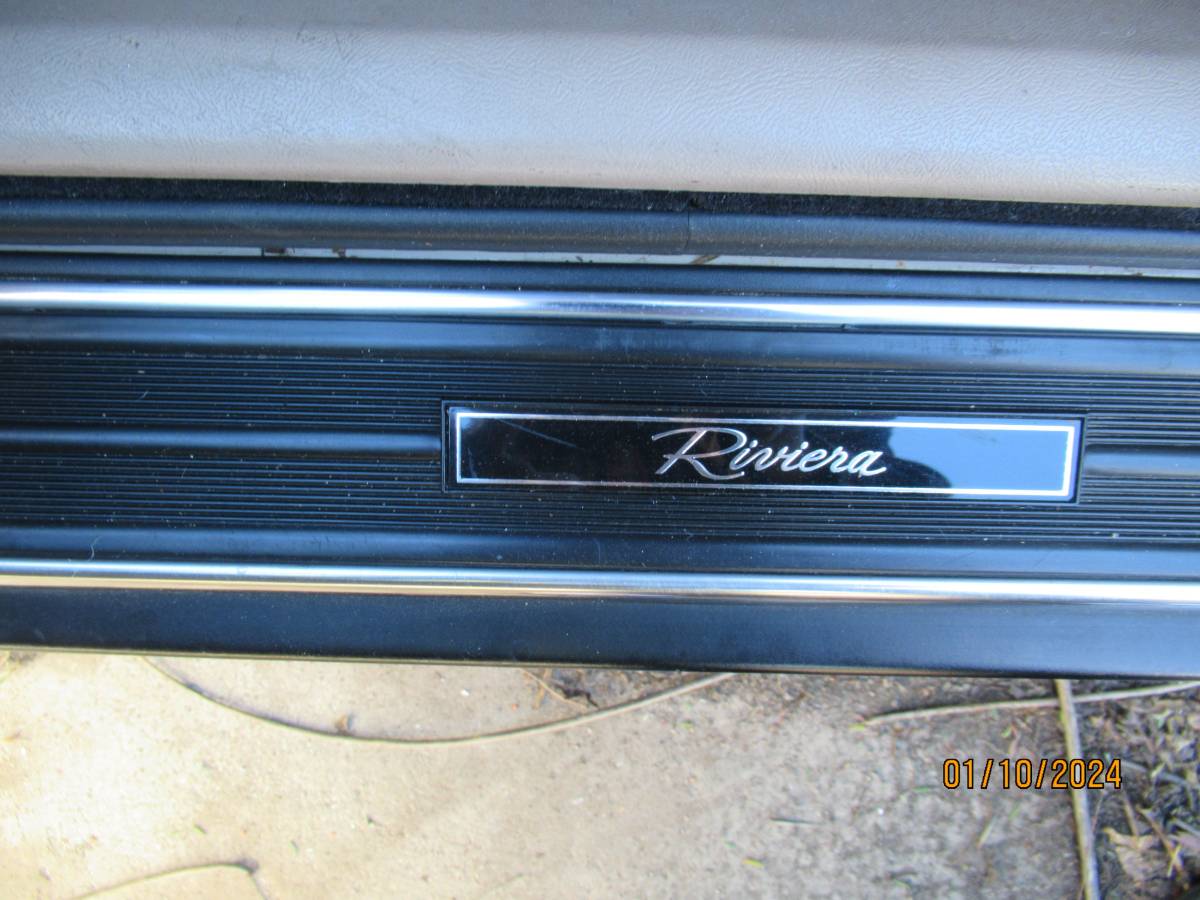 Buick-riviera-1991-14