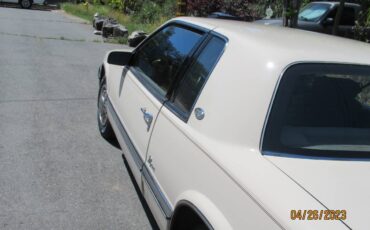 Buick-riviera-1991-19