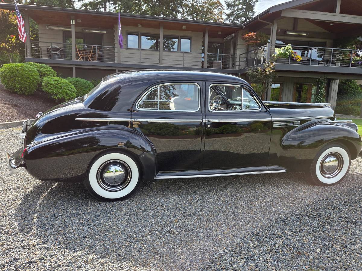 Buick-roadmaster-1940-black-7