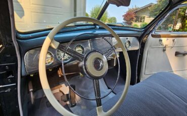 Buick-roadmaster-1940-black-9