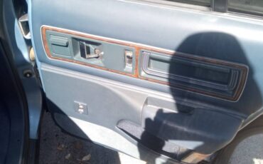 Buick-roadmaster-1993-16