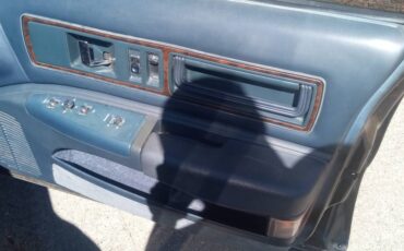 Buick-roadmaster-1993-17