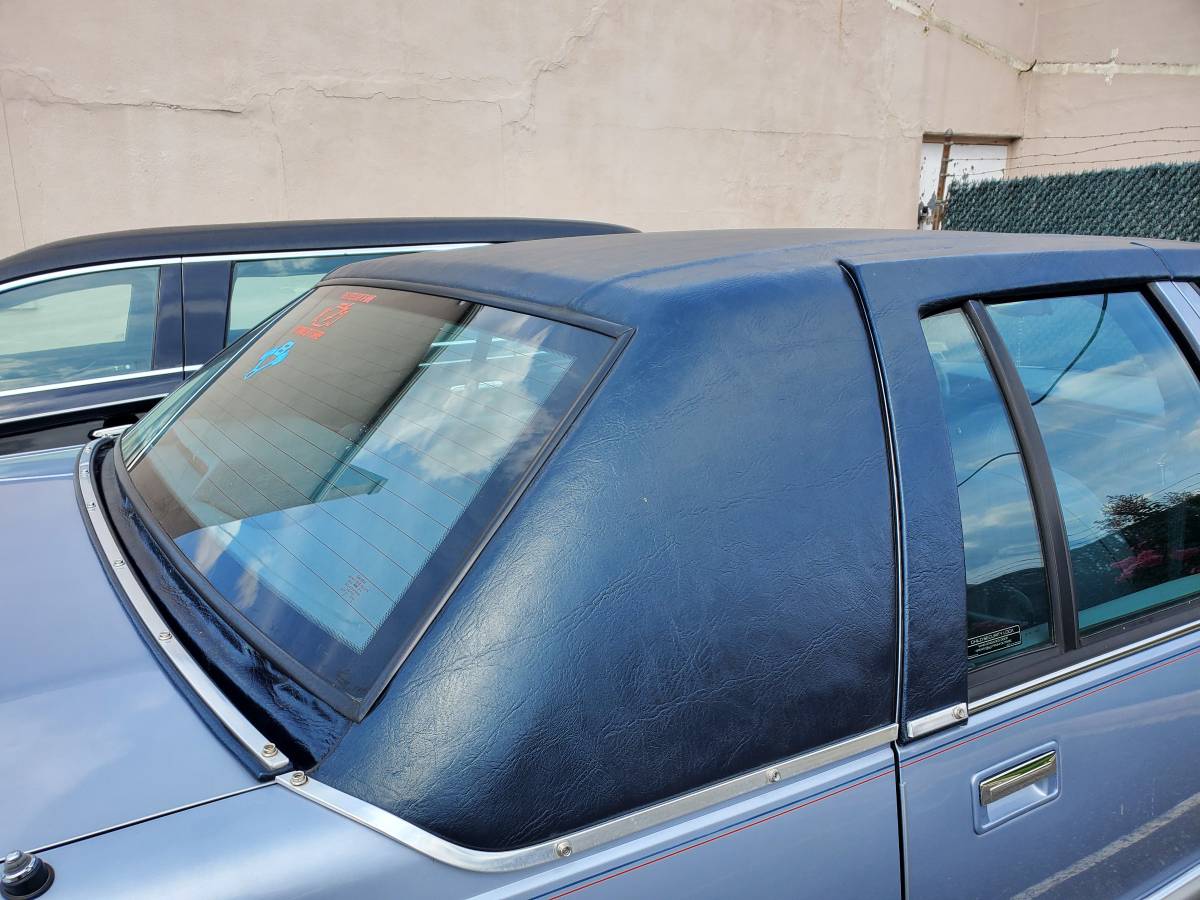 Buick-roadmaster-1995-blue-2