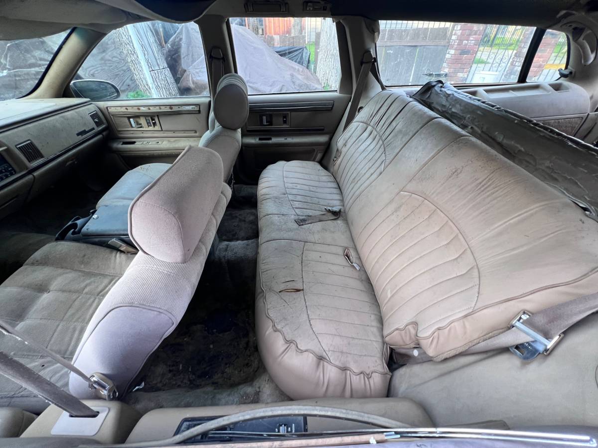 Buick-roadmaster-estate-wagon-1986-1