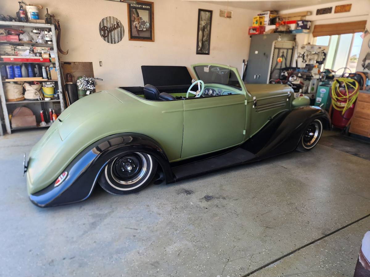 Buick-roadster-1935-green-6