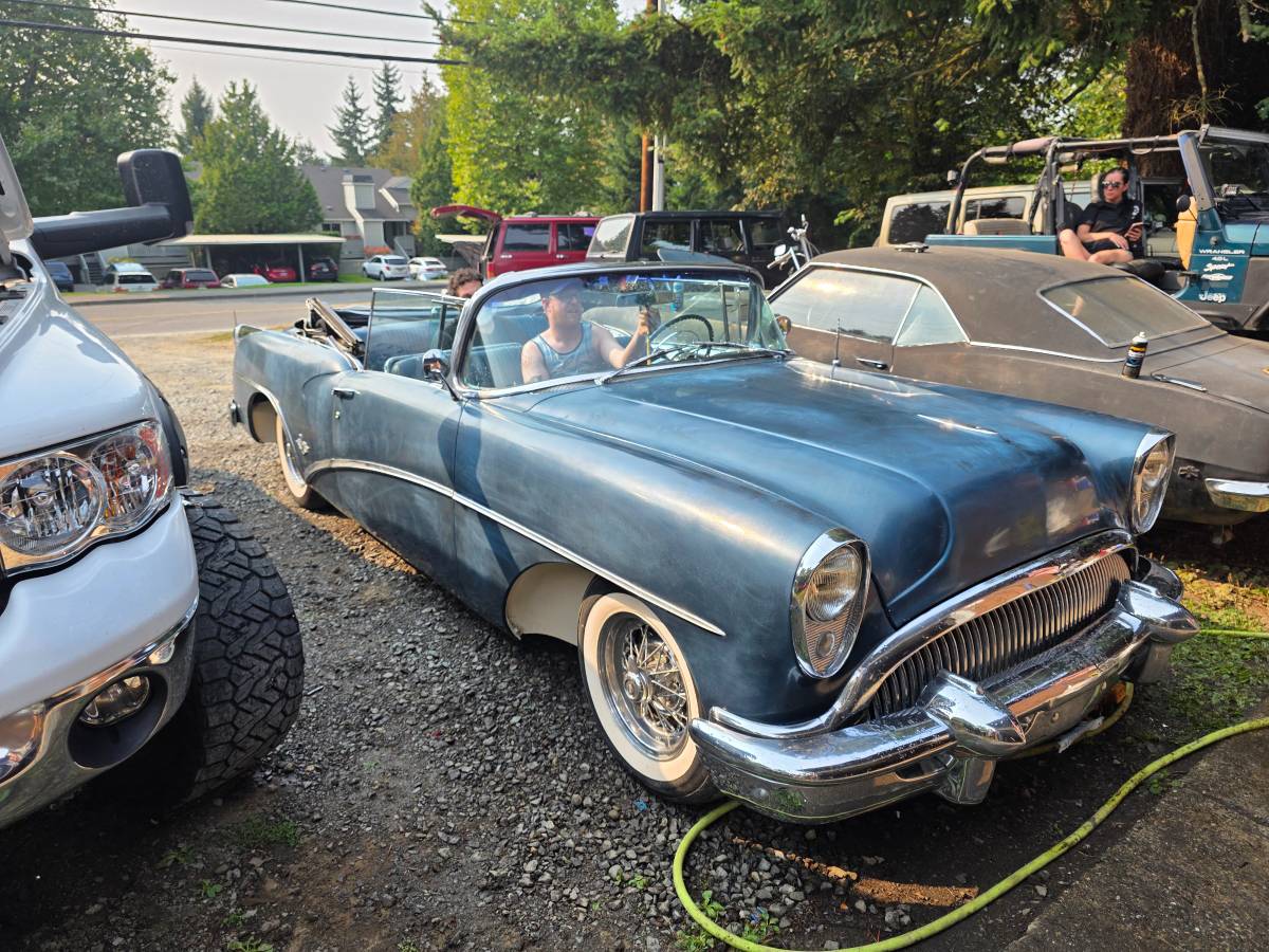 Buick-skylark-1954-10