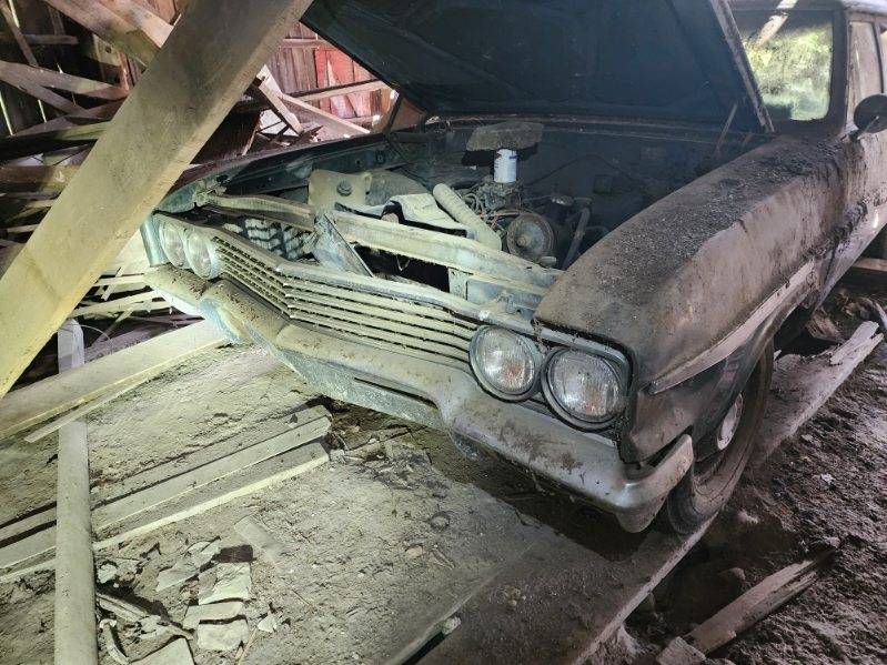 Buick-skylark-sky-wagon-1965-green-1