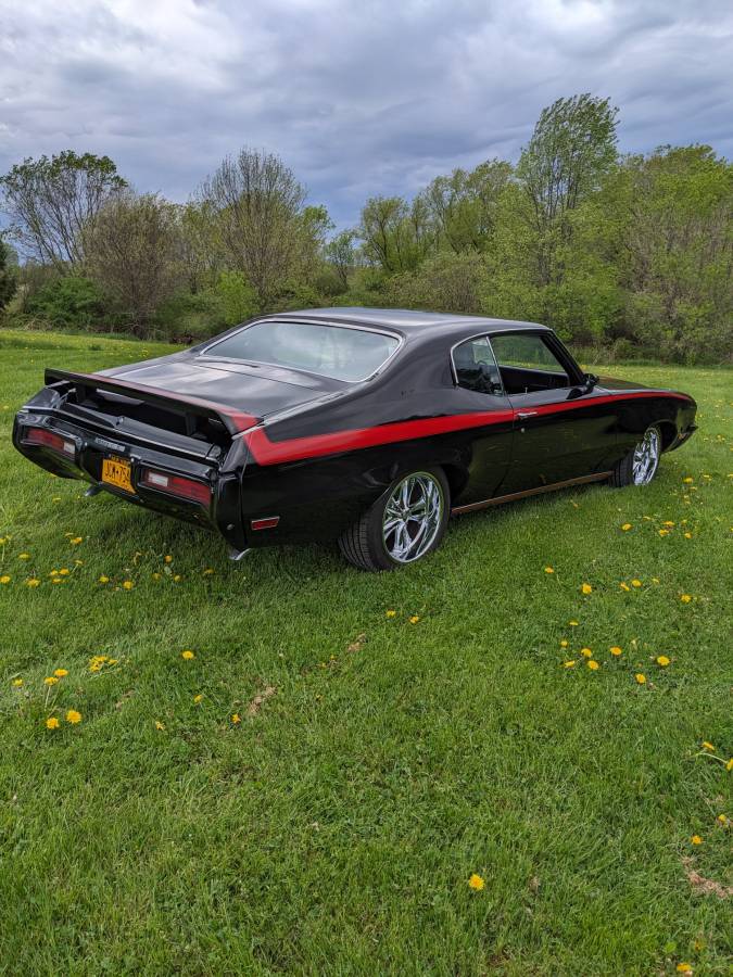 Buick-skyylark-1972-black-1