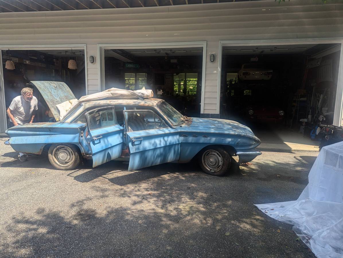 Buick-special-1961-blue-17