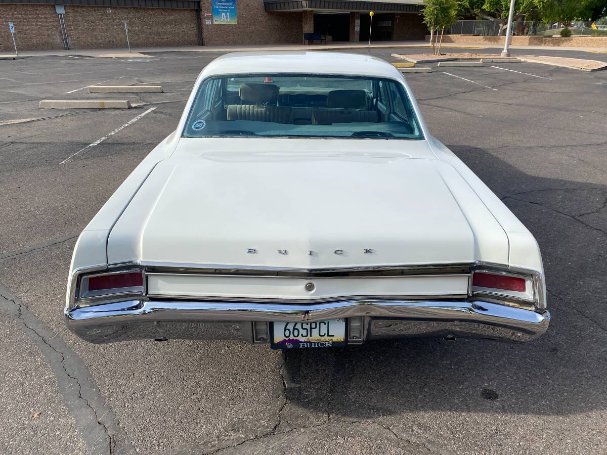 Buick-special-1966-white-9