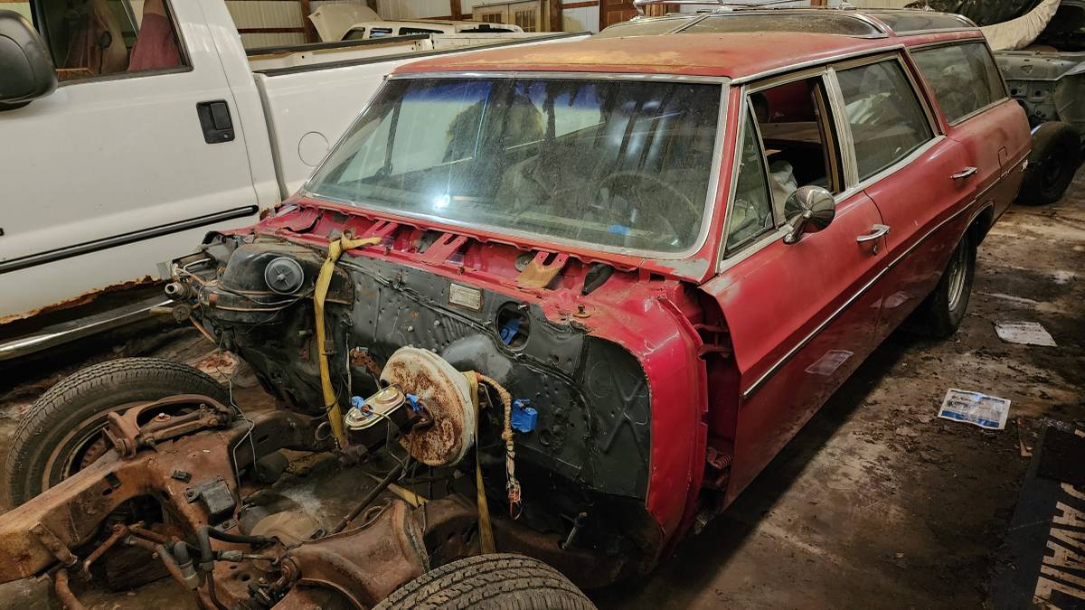 Buick-wagon-1967-red-2