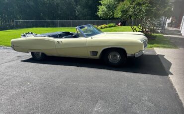 Buick-wildcat-1968-yellow-4