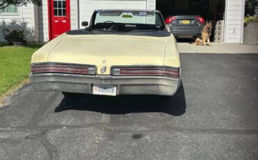 Buick-wildcat-1968-yellow-5