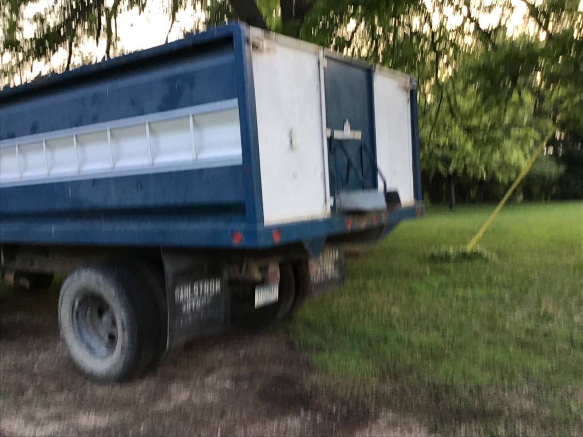 C60-chevy-1977-blue-3