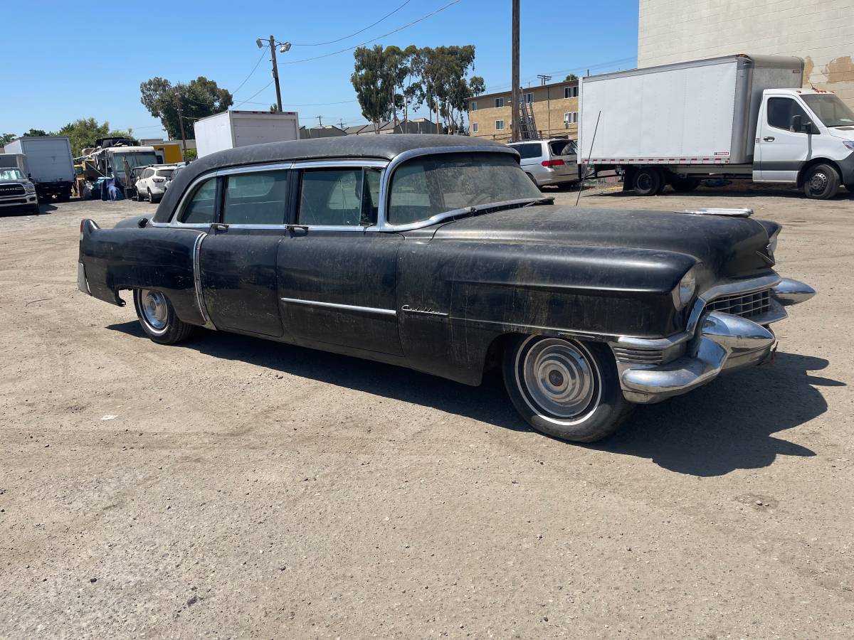 Cadilac-deville-1955-5