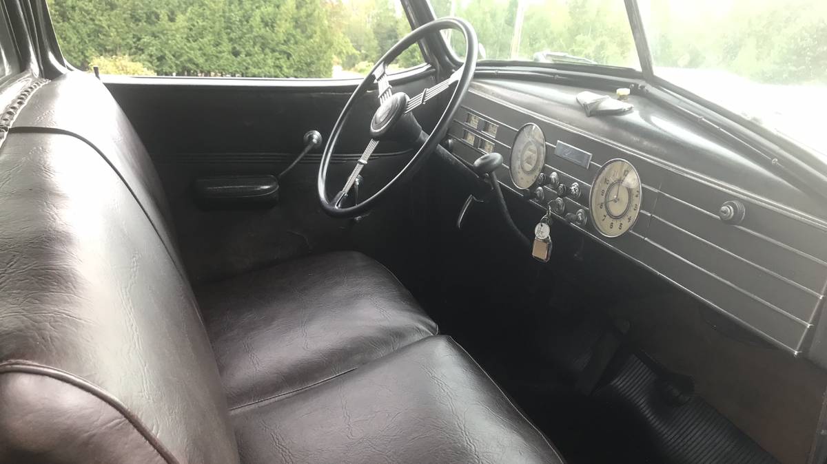 Cadillac-1937-black-1