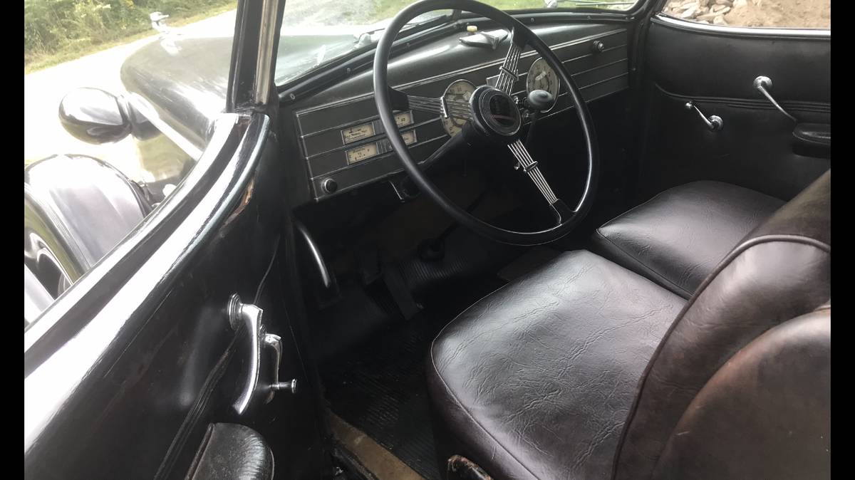 Cadillac-1937-black-10