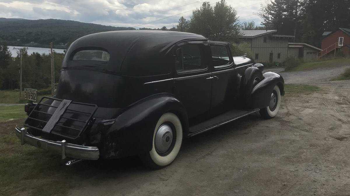 Cadillac-1937-black-3