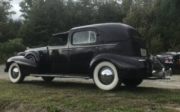 Cadillac-1937-black-8