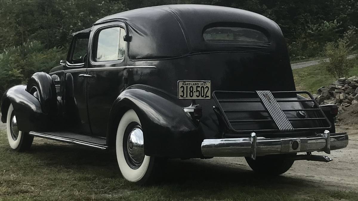 Cadillac-1937-black-9