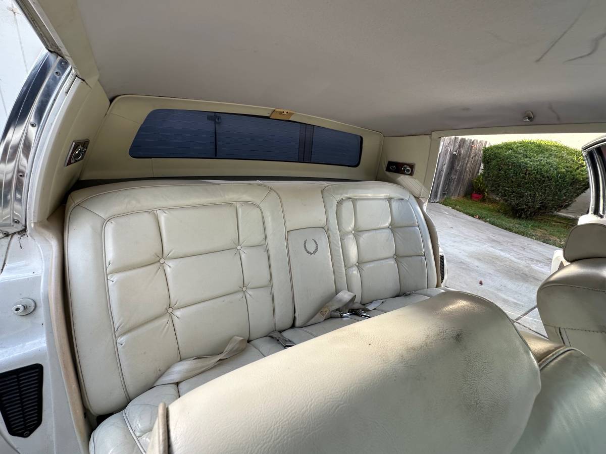 Cadillac-1984-white-16