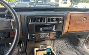 Cadillac-1984-white-19