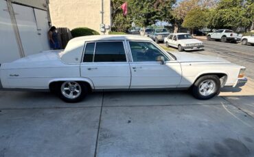 Cadillac-1984-white-3