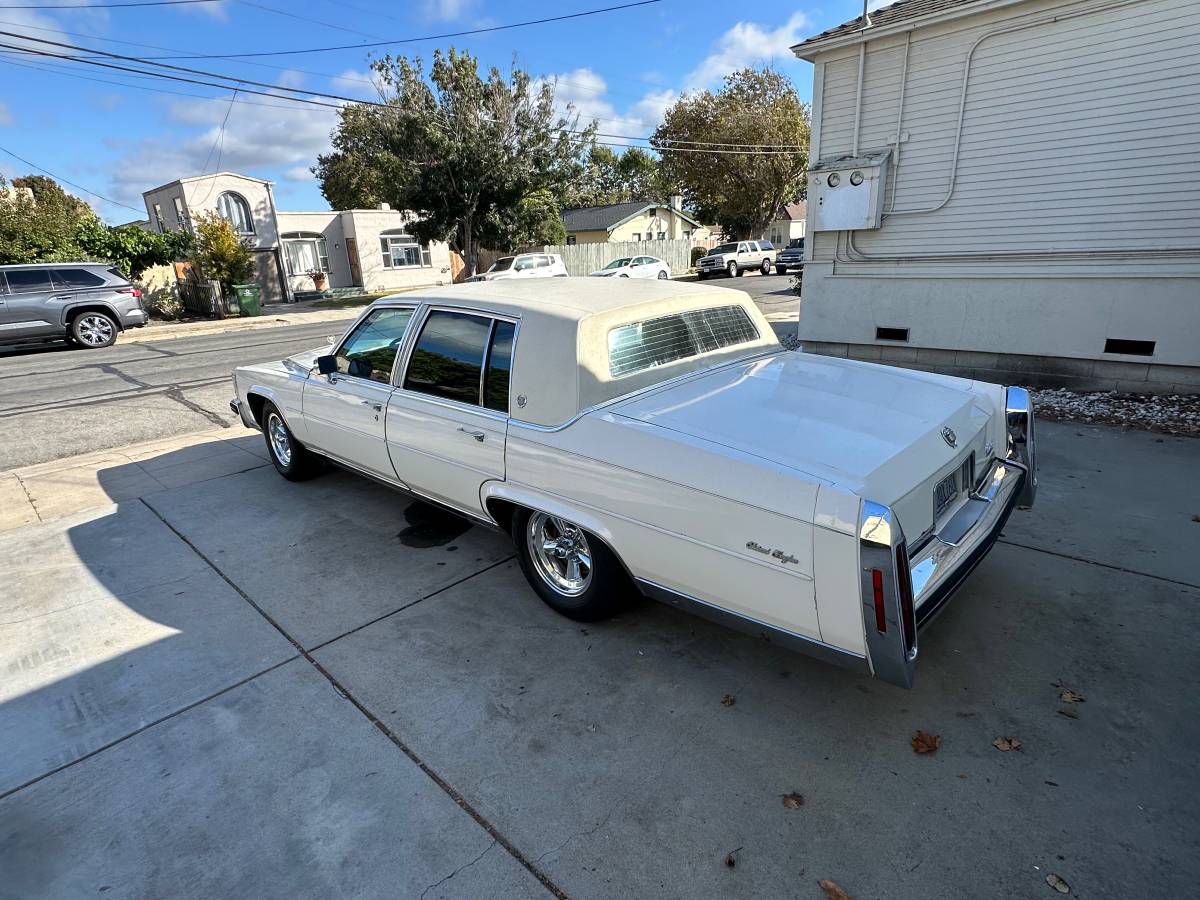 Cadillac-1984-white-6
