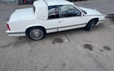 Cadillac-1989-white-2