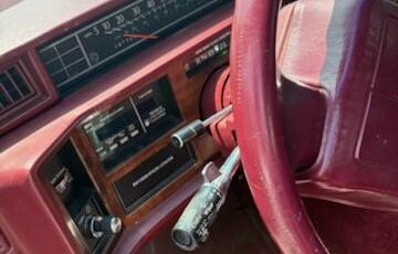 Cadillac-1992-6