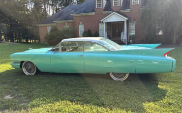 Cadillac-2-dr-coupe-1960-Blue-White