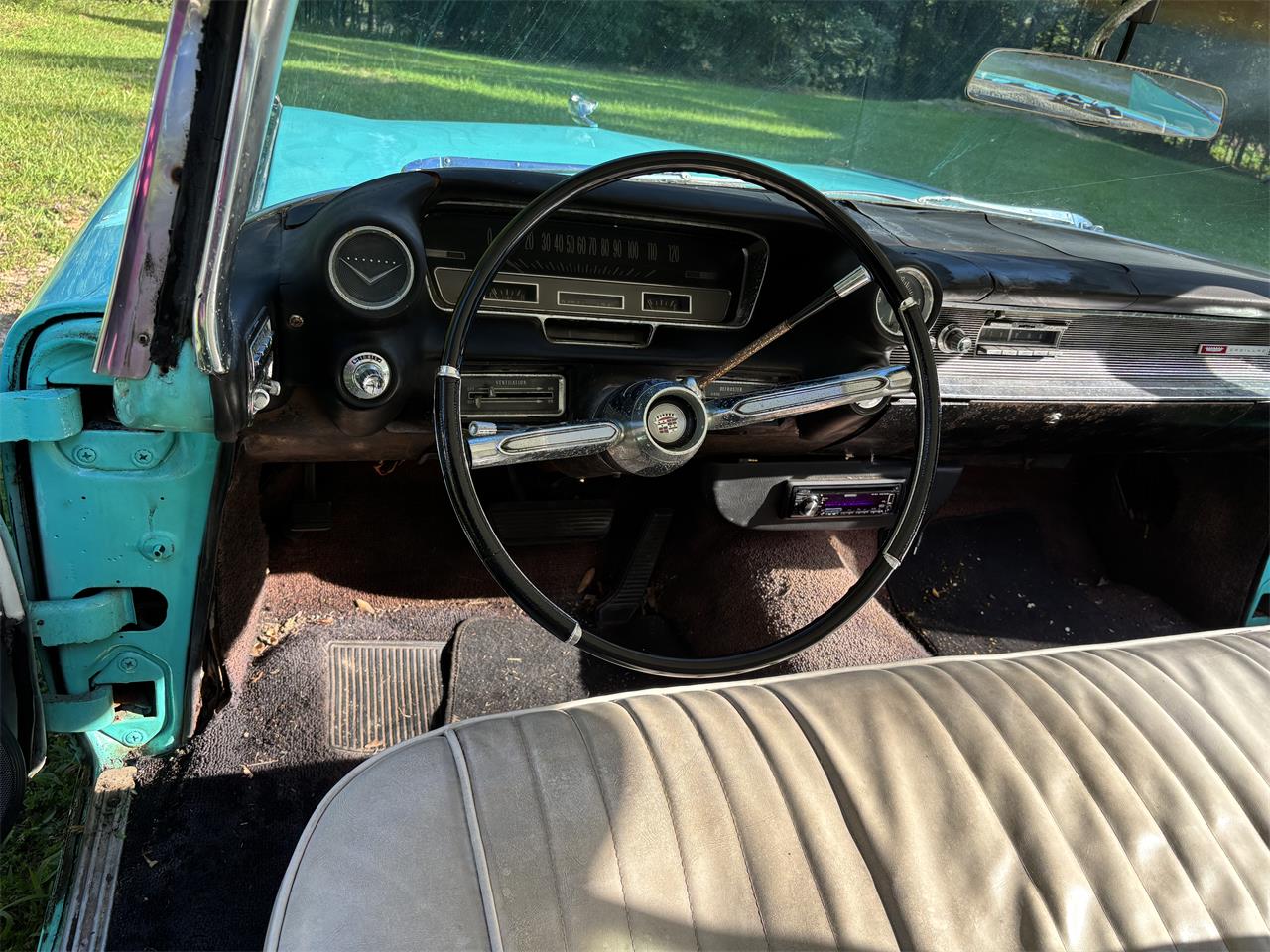 Cadillac-2-dr-coupe-1960-Blue-White-7