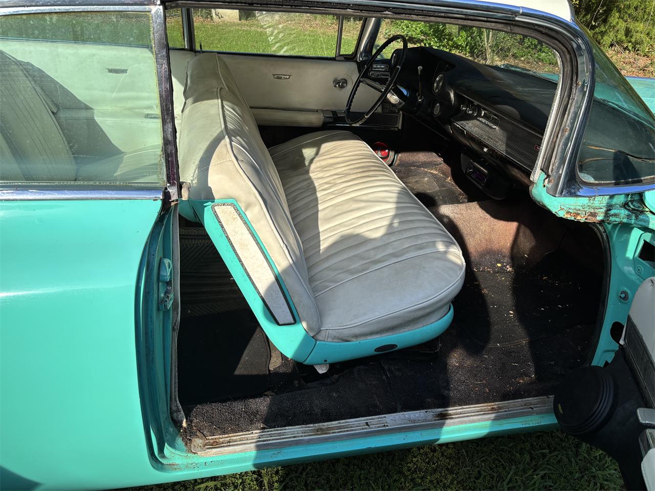 Cadillac-2-dr-coupe-1960-Blue-White-9