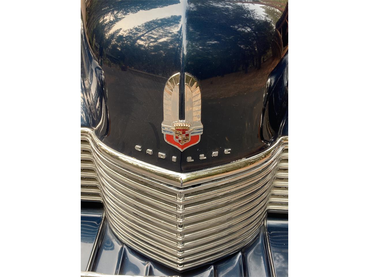 Cadillac-4-dr-sedan-1941-Dark-blue-Gray-2