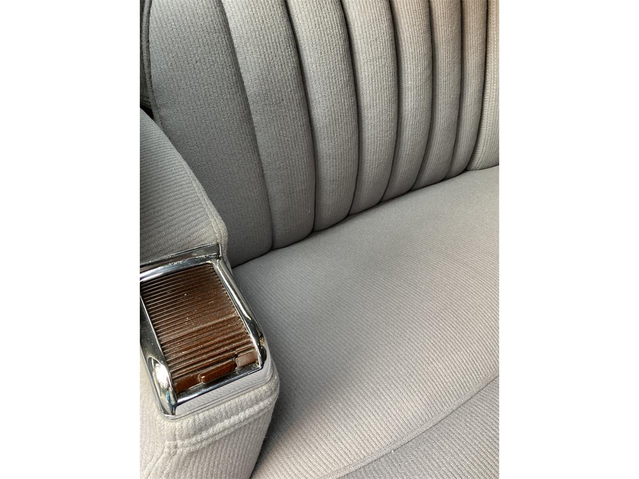 Cadillac-4-dr-sedan-1941-Dark-blue-Gray-8